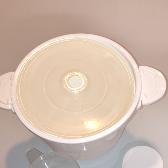 Microwave Rice Steamer - Picture 2 of 3
